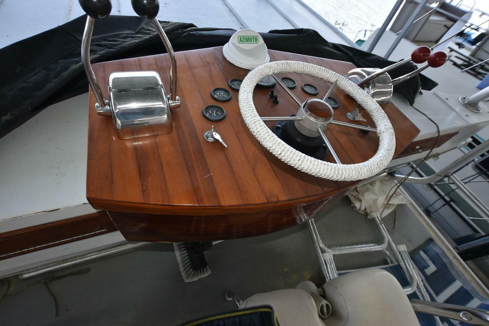 Slide: The Image of River Queen 38 Houseboat 1972 - 5178145
