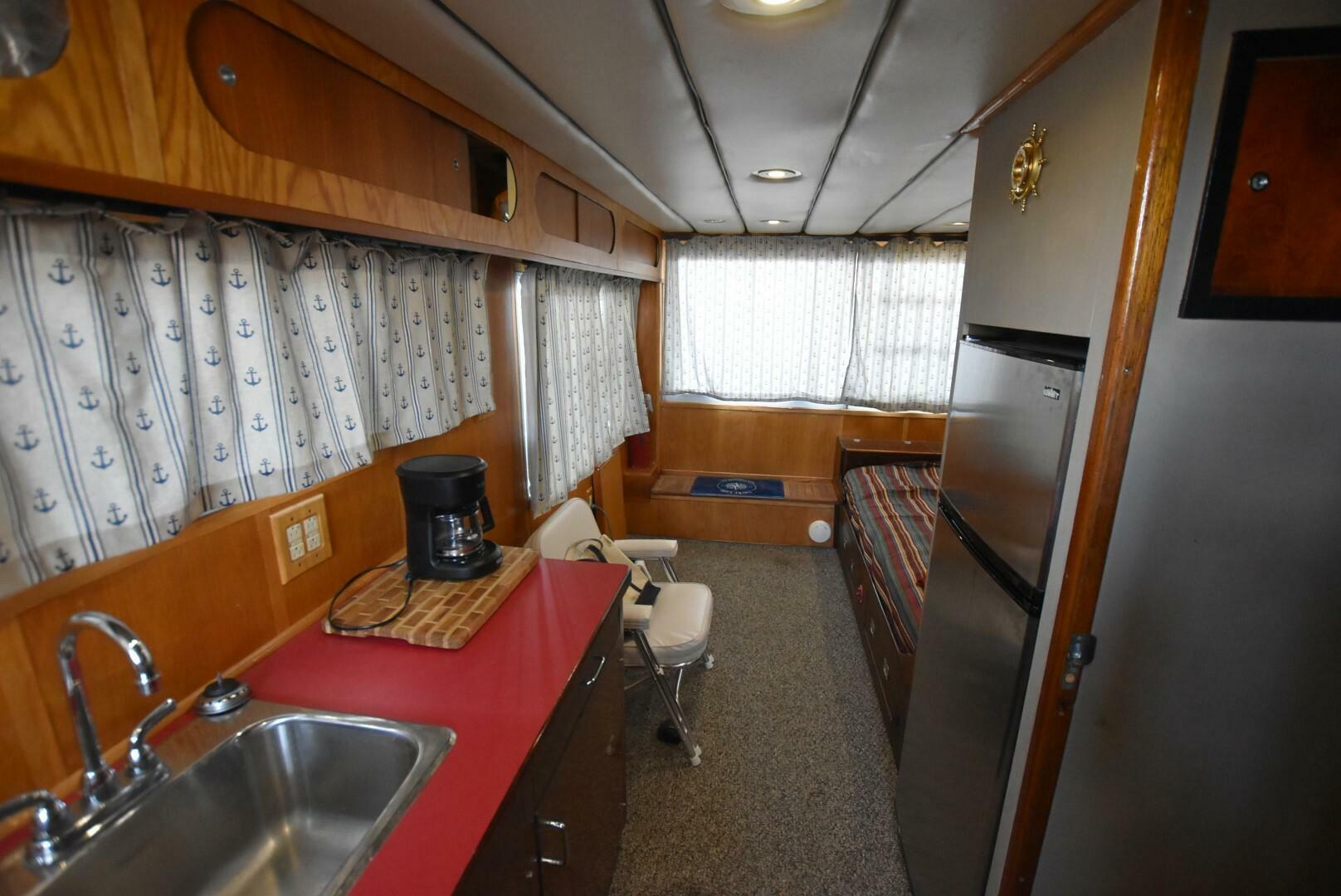 Slide: The Image of River Queen 38 Houseboat 1972 - 5178168
