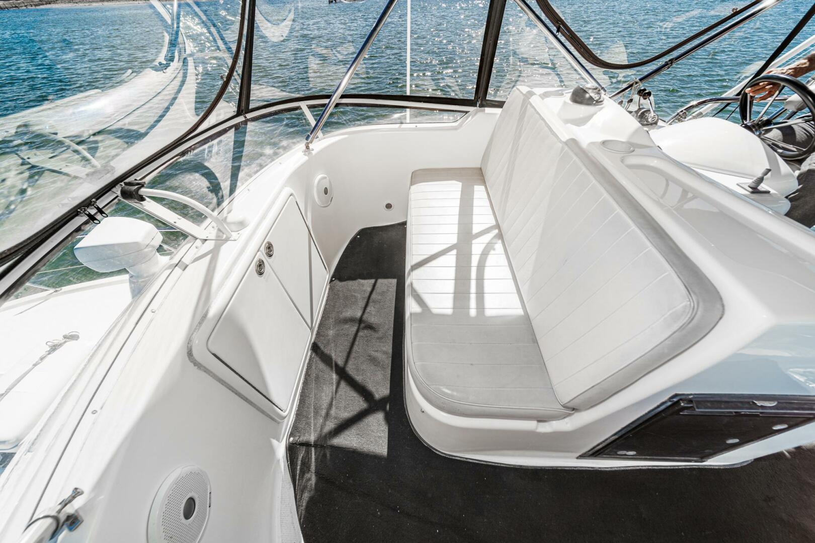 Slide: The Image of 2006 Riviera 33 LIL BREEZY 031 - 5128943