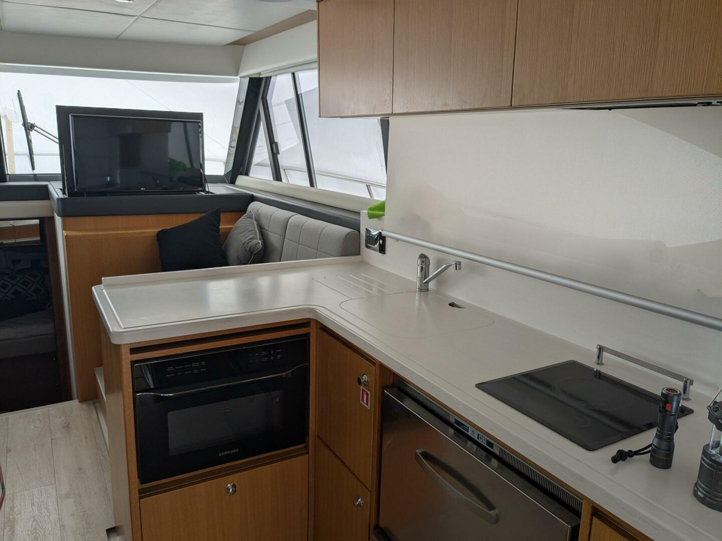 Slide: The Image of Riviera 39 Open Flybridge 2019 - 5238115