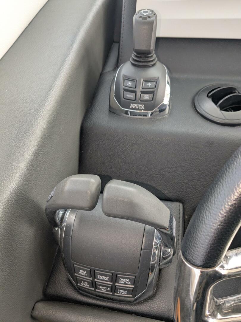 Slide: The Image of Riviera 39 Open Flybridge 2019 - 5238121