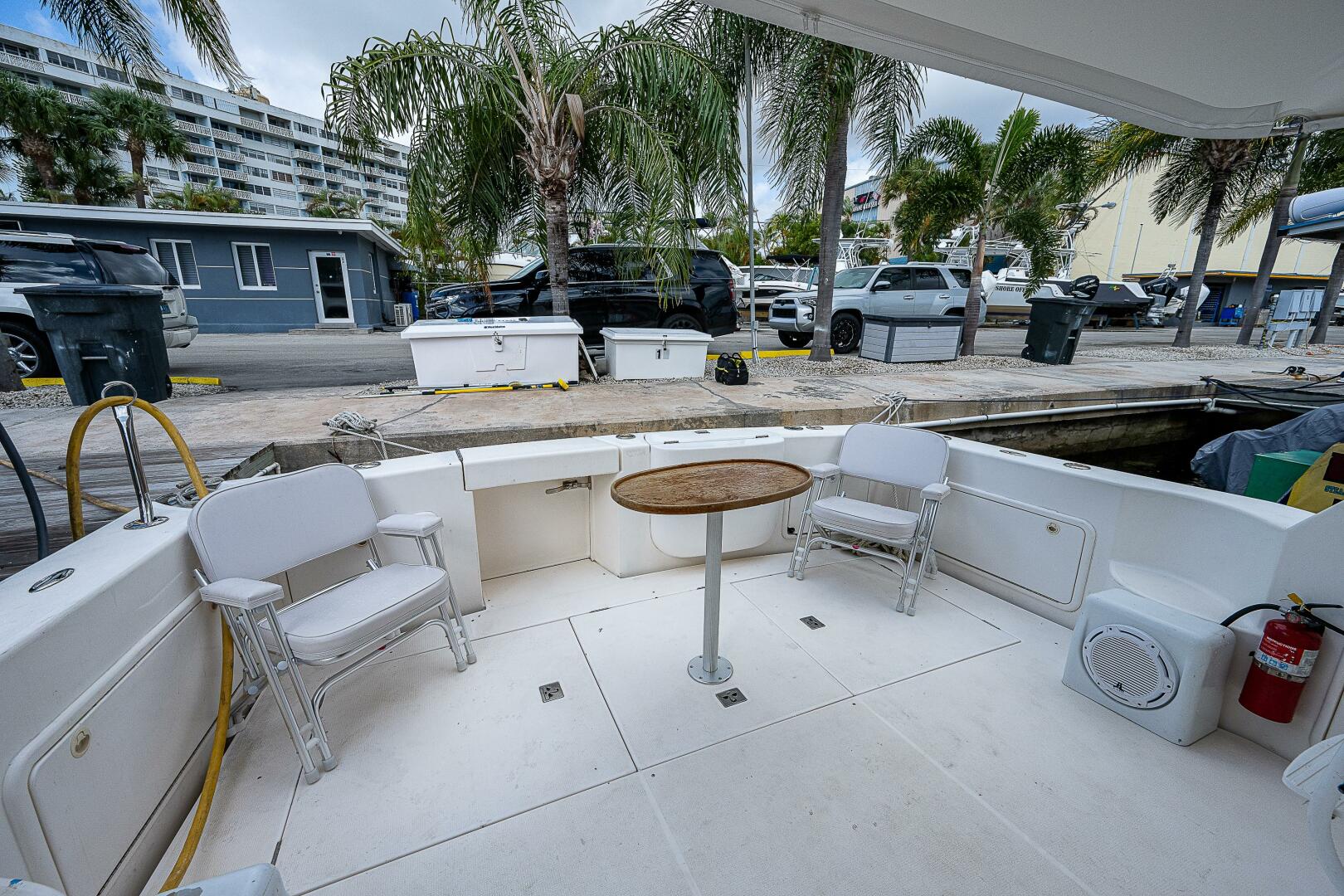 Slide: The Image of Cockpit 2004 Riviera 42 Flybridge Black Pearl - 4009917