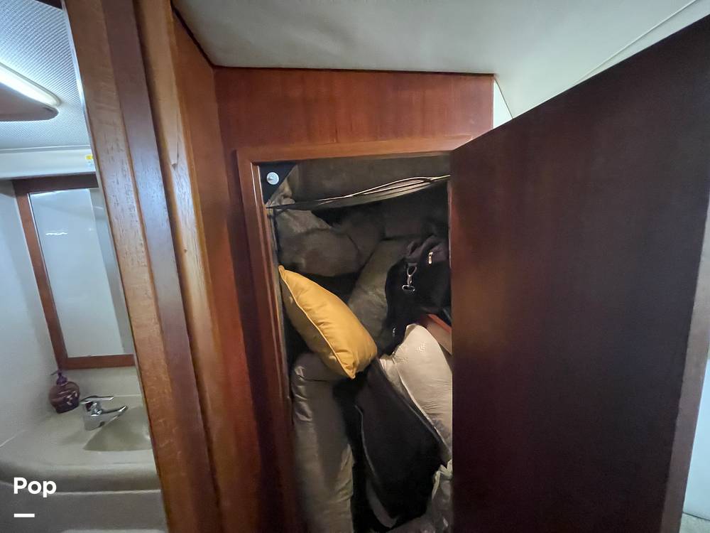 Slide: The Image of Hanging Locker - 10657372
