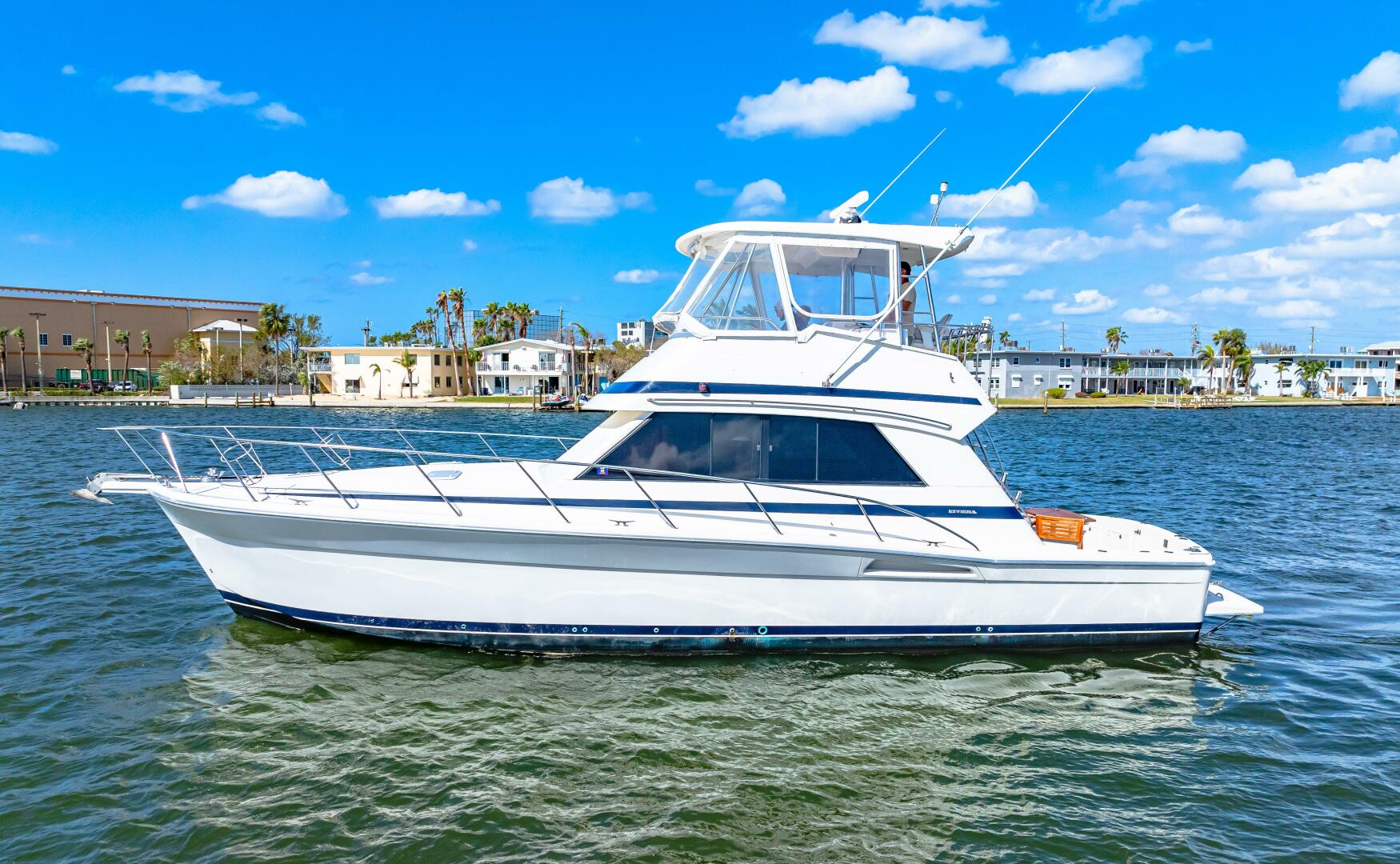 Slide: The Image of Riviera 43 Flybridge 2000 - 4812160