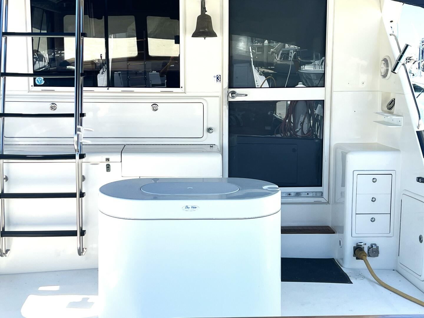 Slide: The Image of 1998 Riviera 48 Convertible - YACHT Z - 5469349