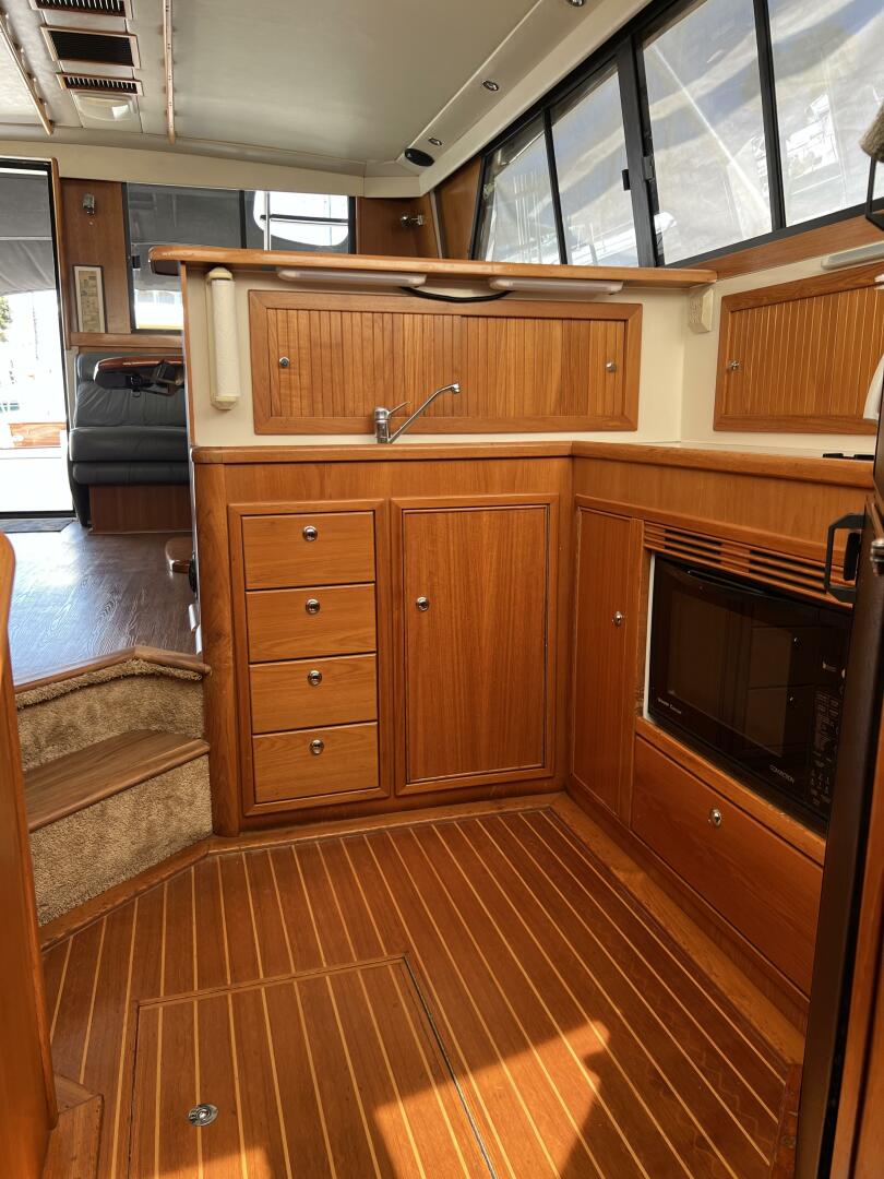 Slide: The Image of 1998 Riviera 48 Convertible - YACHT Z - 5469090