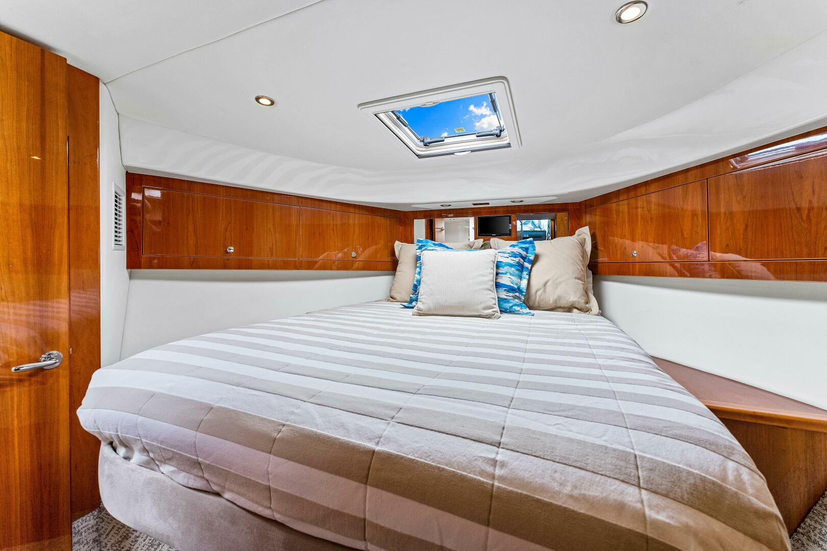 Slide: The Image of Riviera 5000 Sport Yacht 2012 - 4915517