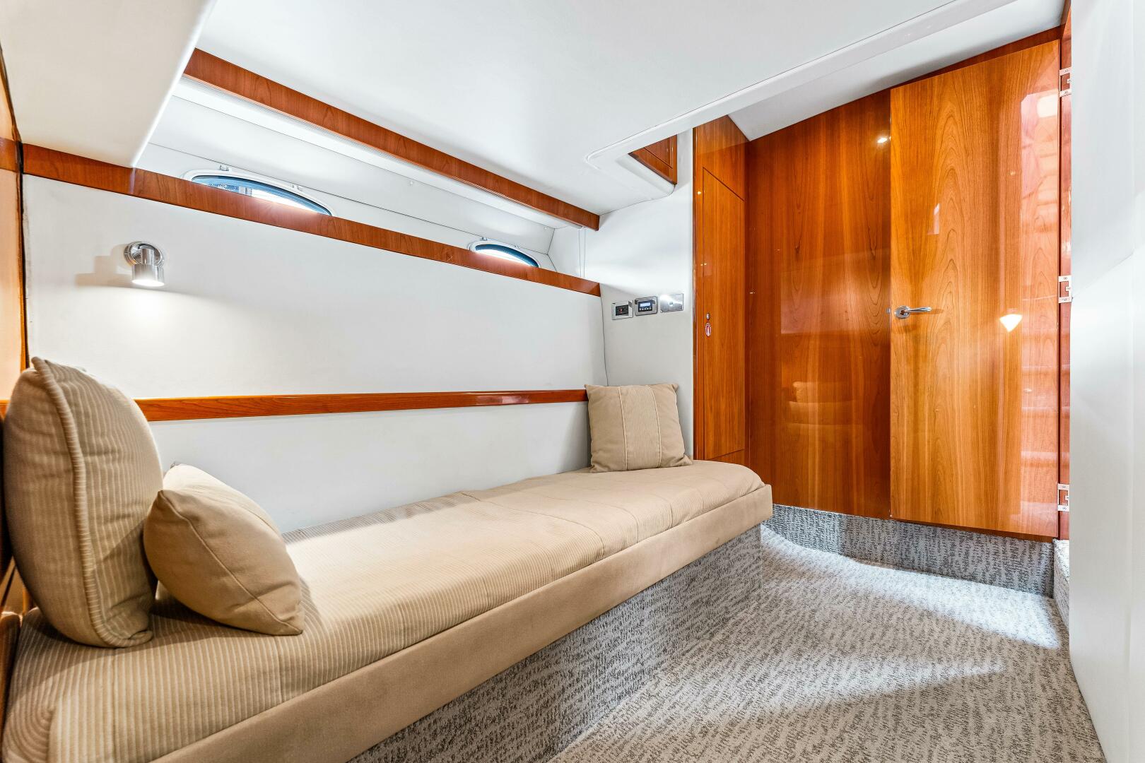 Slide: The Image of Riviera 5000 Sport Yacht 2012 - 4915522
