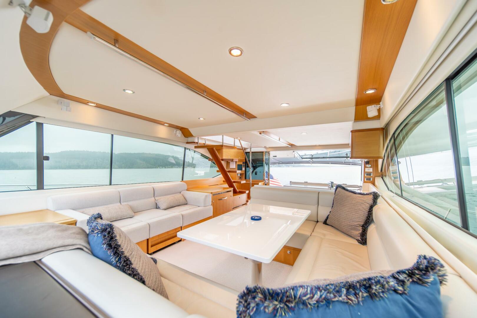 Slide: The Image of 2015 Riviera 50 Enclosed Bridge - EVOLUTION - 4742306