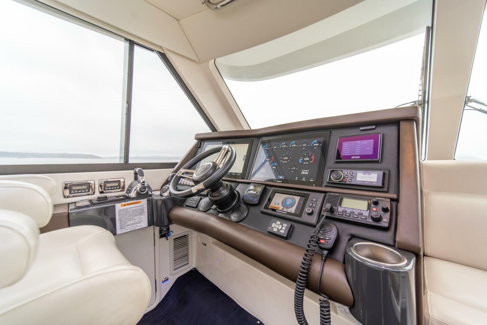 Slide: The Image of 2015 Riviera 50 Enclosed Bridge - EVOLUTION - 4742323