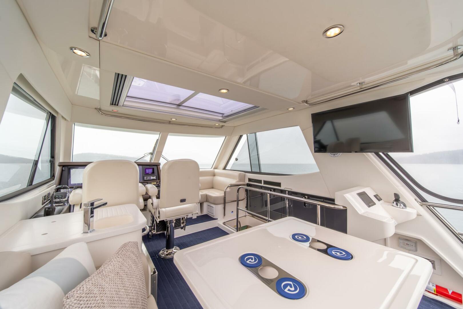 Slide: The Image of 2015 Riviera 50 Enclosed Bridge - EVOLUTION - 4742325
