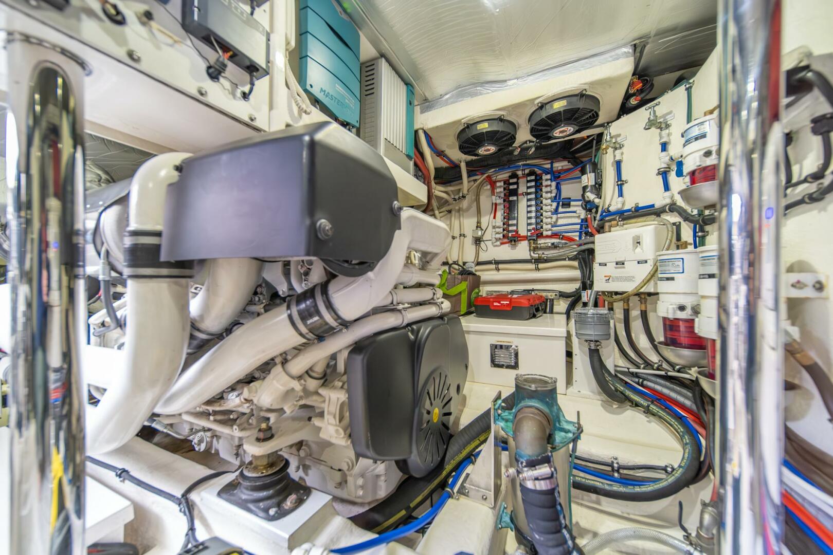 Slide: The Image of 2015 Riviera 50 Enclosed Bridge - EVOLUTION - 4742340
