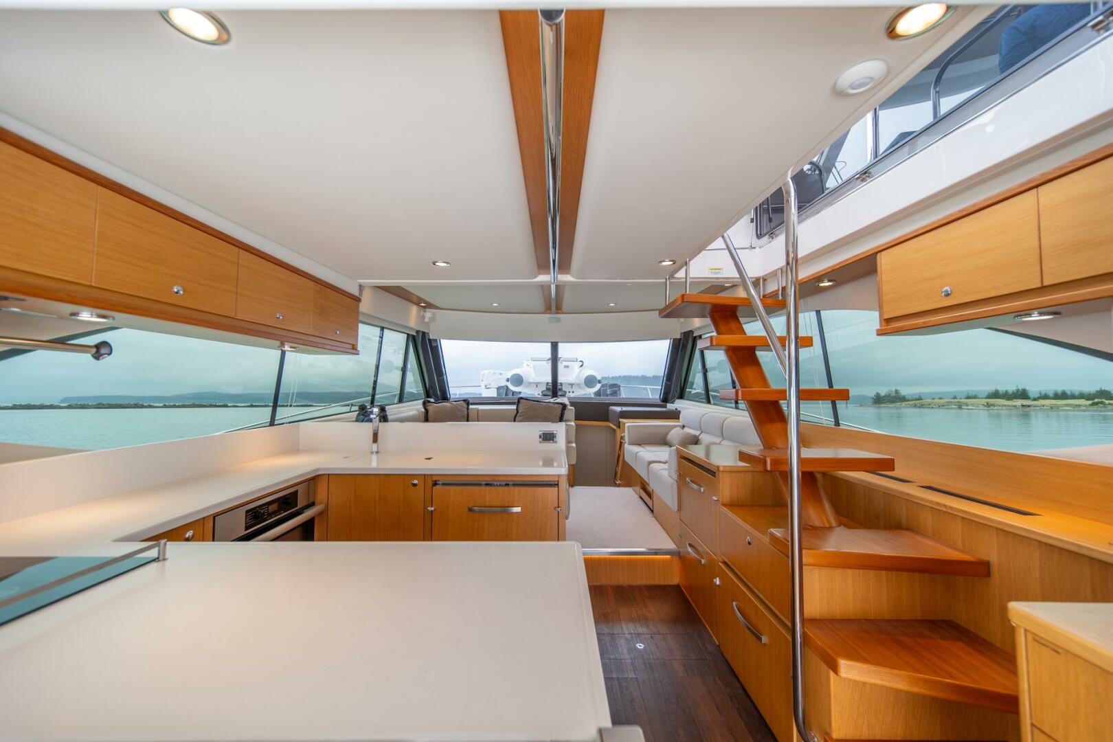Slide: The Image of 2015 Riviera 50 Enclosed Bridge - EVOLUTION - 4742299