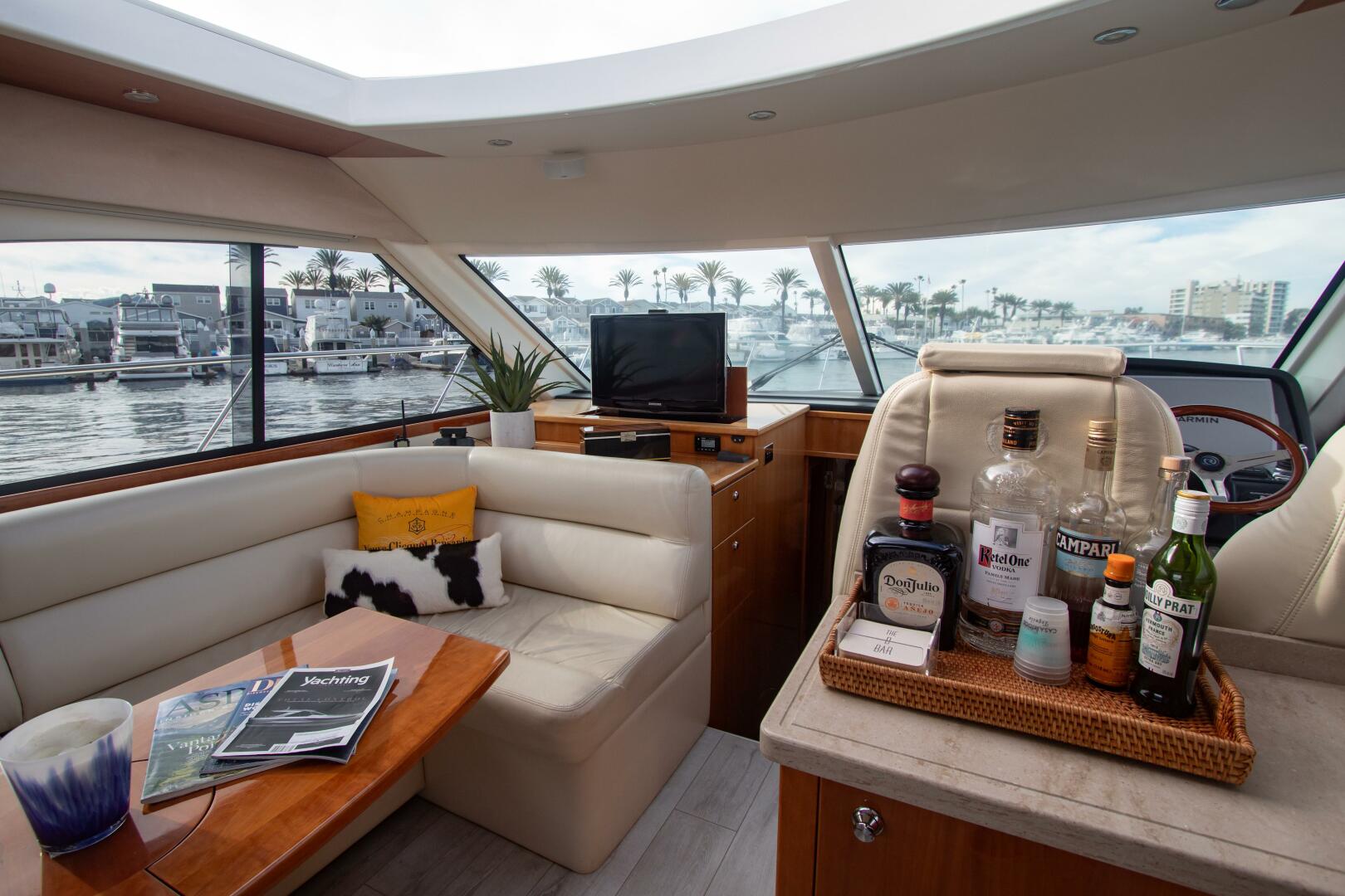 Slide: The Image of 2012 Riviera 50 SY - CONTESSA - 4897586