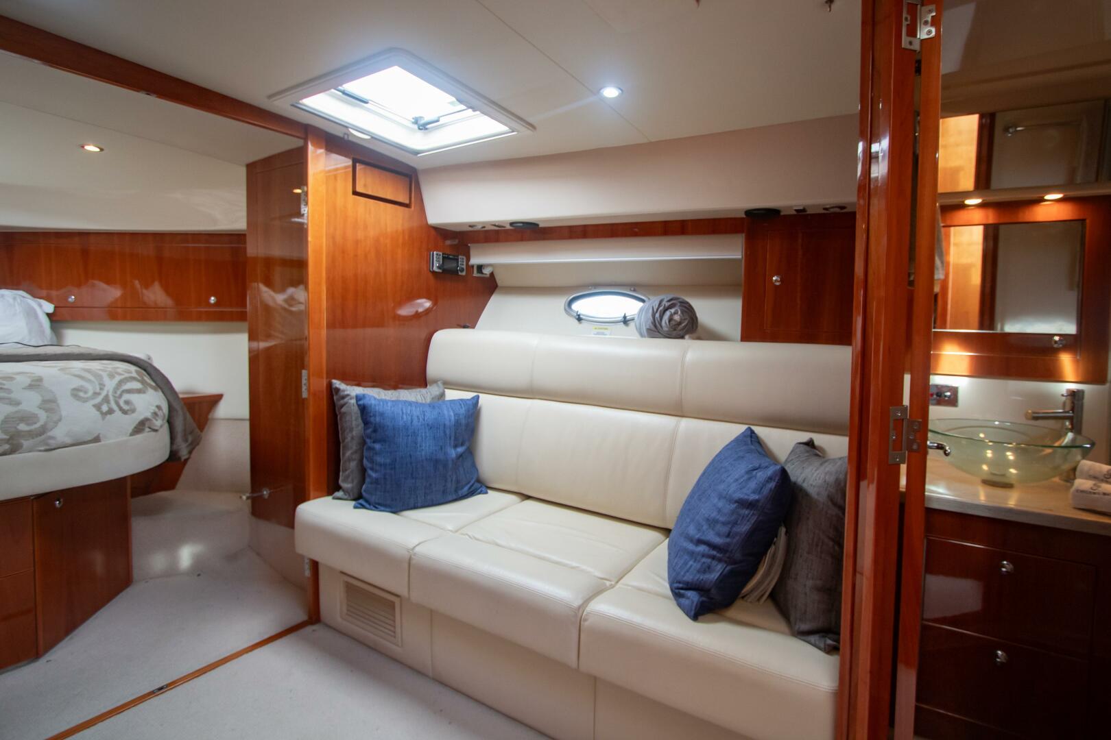 Slide: The Image of 2012 Riviera 50 SY - CONTESSA - 4897579