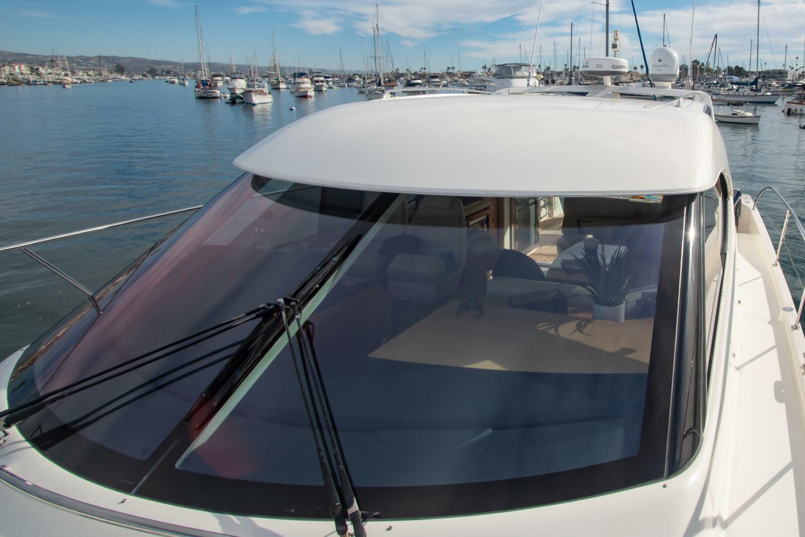 Slide: The Image of 2012 Riviera 50 SY - CONTESSA - 4897600
