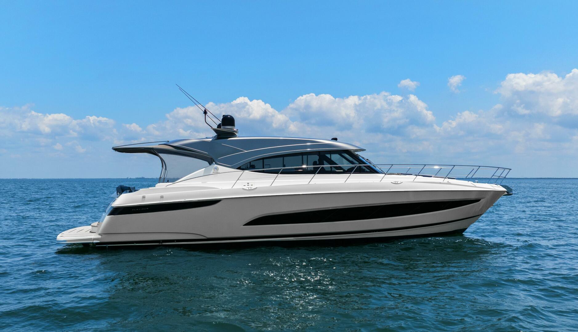 Slide: The Image of Riviera 5400 Sport Yacht 2021 - 5463585