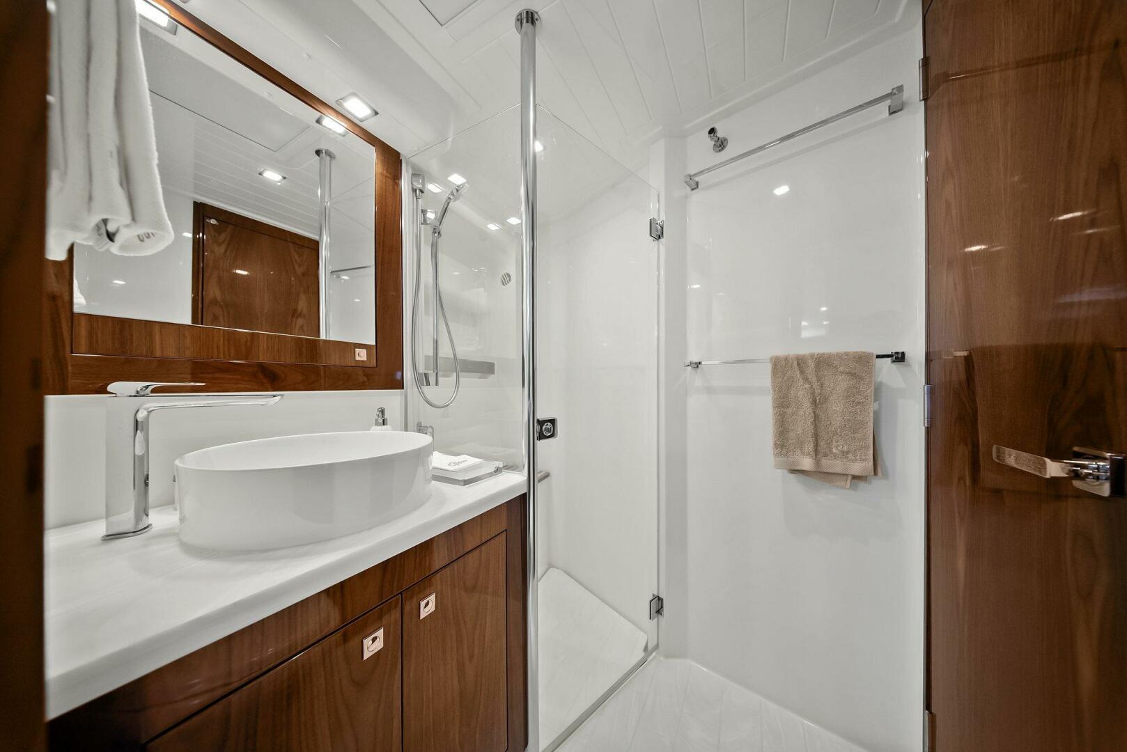 Slide: The Image of 2021 Riviera 5400 Sport Yacht- Guest Head - 5322707