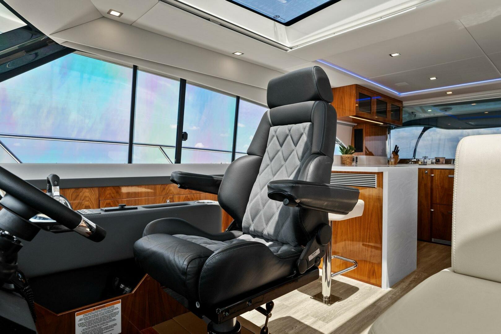 Slide: The Image of 2021 Riviera 5400 Sport Yacht- Helm - 5322718