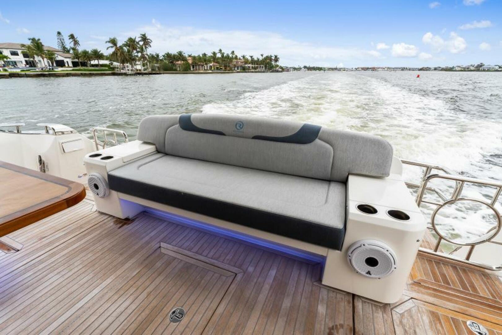 Slide: The Image of Riviera 5400 Sport Yacht Platinum Edition 2021 - 4933490