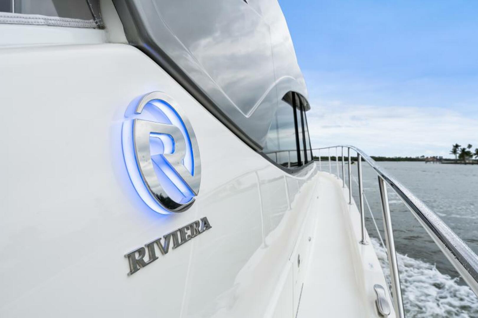 Slide: The Image of Riviera 5400 Sport Yacht Platinum Edition 2021 - 4933491