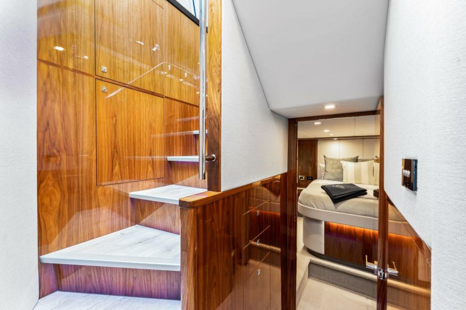 Slide: The Image of Riviera 5400 Sport Yacht Platinum Edition 2021 - 4933510
