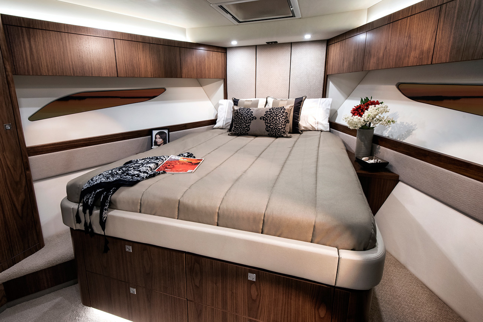 Slide: The Image of Riviera 72 Sports Motor Yacht 2025 - 56679