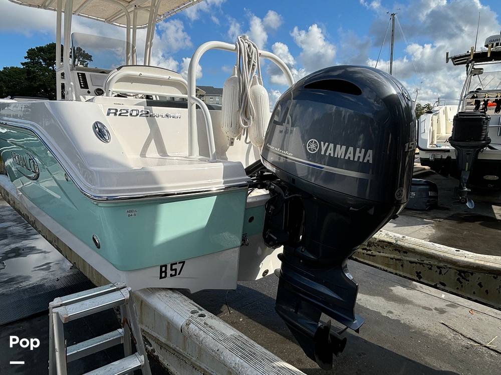 Slide: The Image of Robalo 202 Explorer 2021 - 14656427