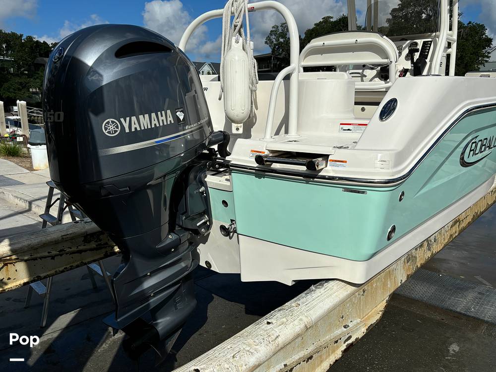 Slide: The Image of Robalo 202 Explorer 2021 - 14656432