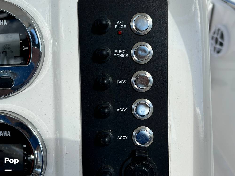 Slide: The Image of Robalo 202 Explorer 2021 - 14656459