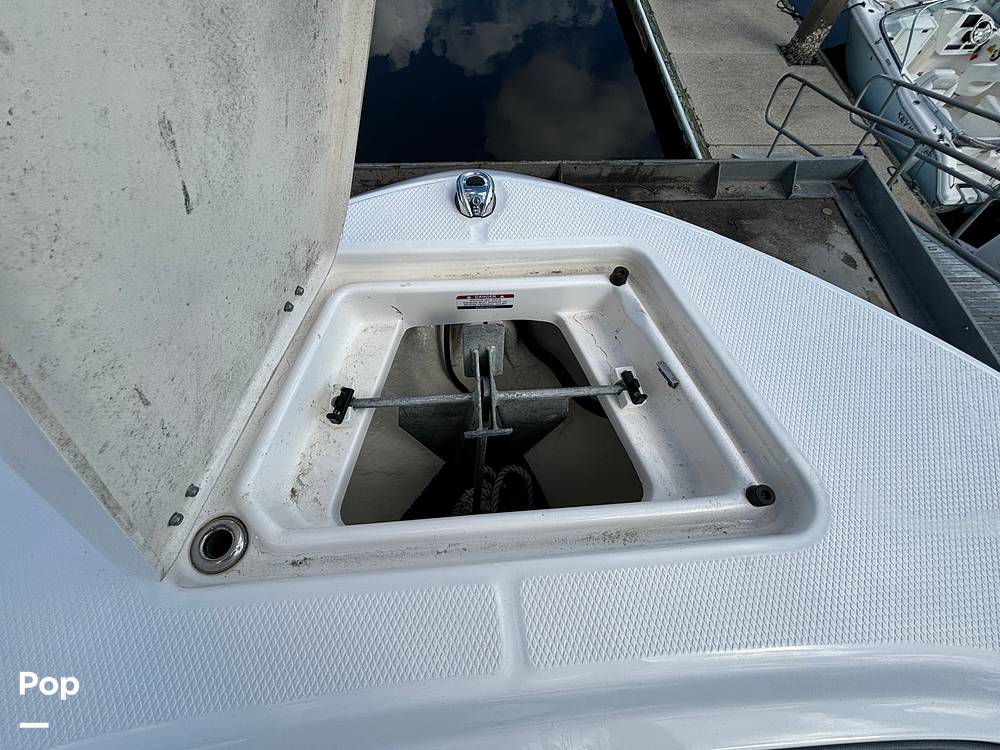 Slide: The Image of Robalo 202 Explorer 2021 - 14656476