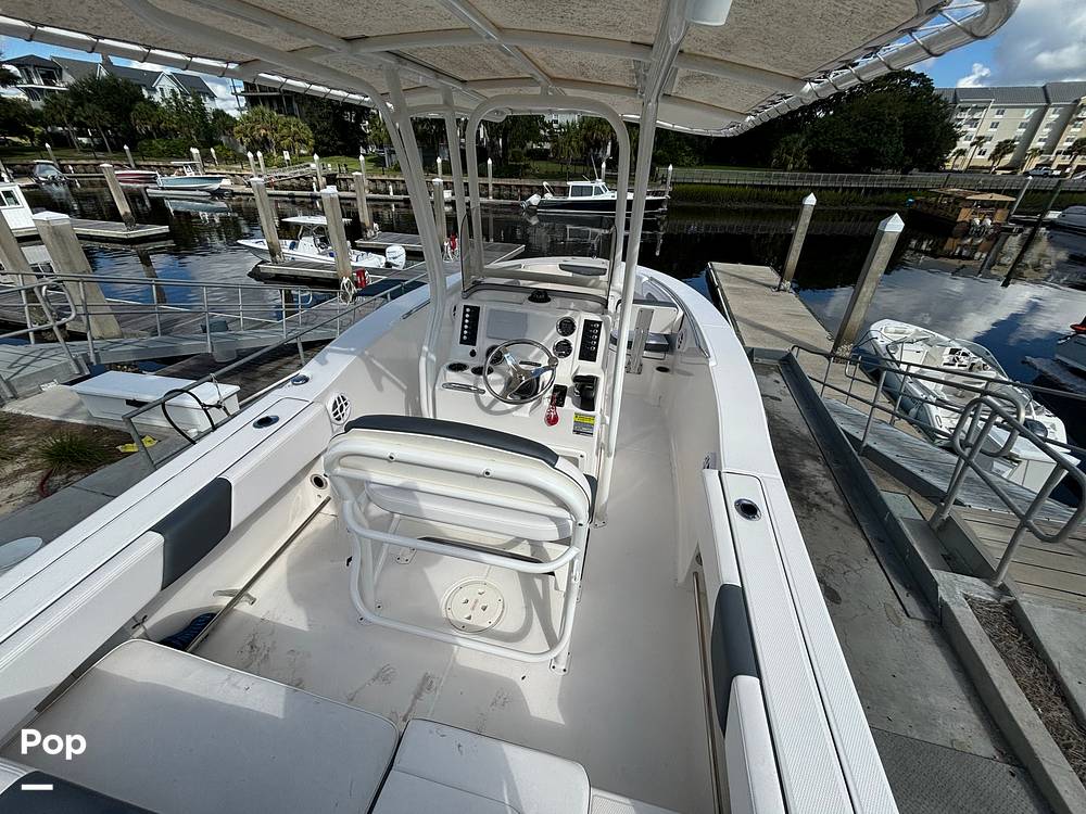 Slide: The Image of Robalo 202 Explorer 2021 - 14656538