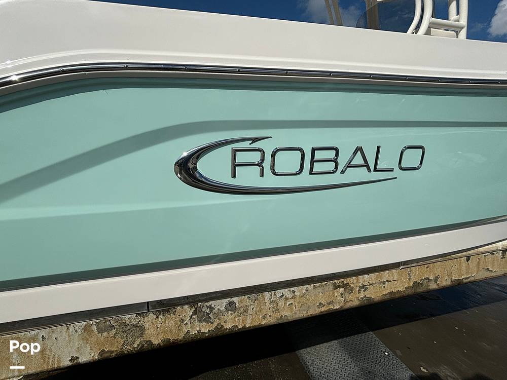 Slide: The Image of Robalo 202 Explorer 2021 - 14656540