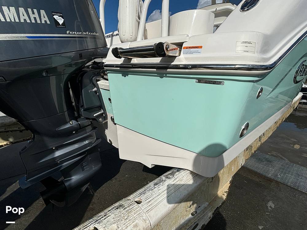 Slide: The Image of Robalo 202 Explorer 2021 - 14656542