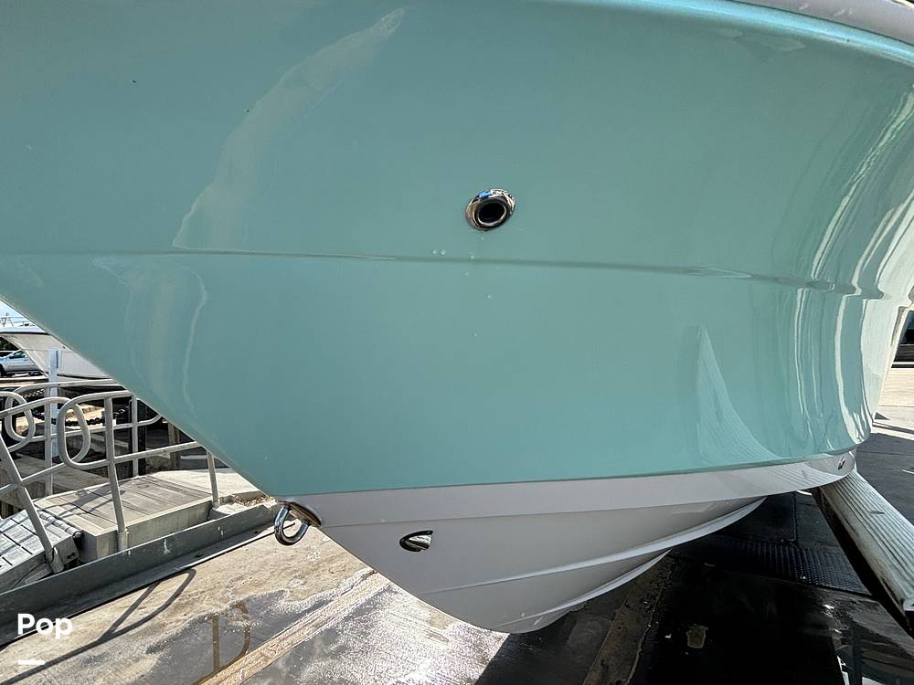 Slide: The Image of Robalo 202 Explorer 2021 - 14656549