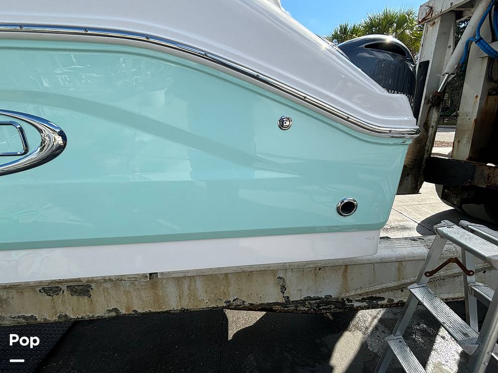 Slide: The Image of Robalo 202 Explorer 2021 - 14656556