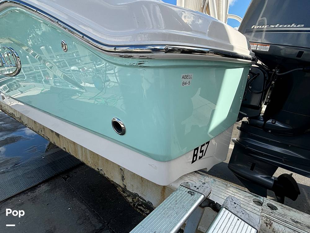 Slide: The Image of Robalo 202 Explorer 2021 - 14656557