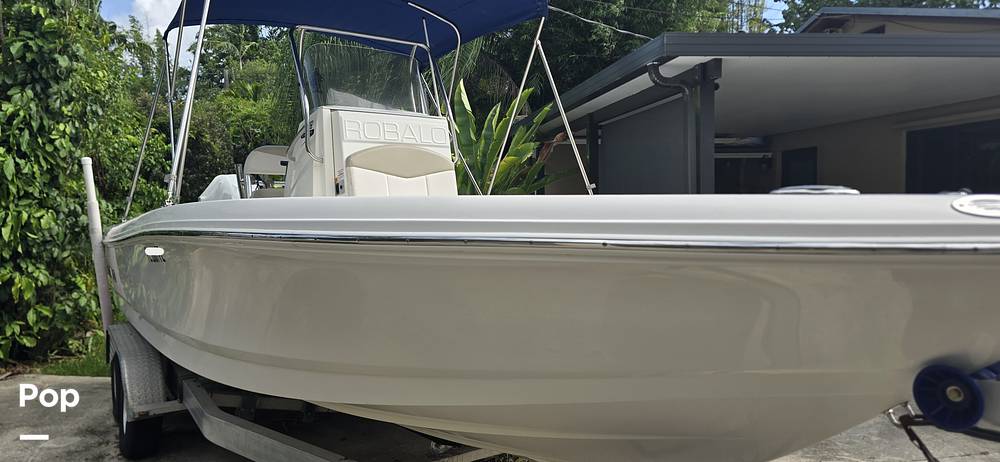 Slide: The Image of Robalo 226 Cayman 2016 - 15577321