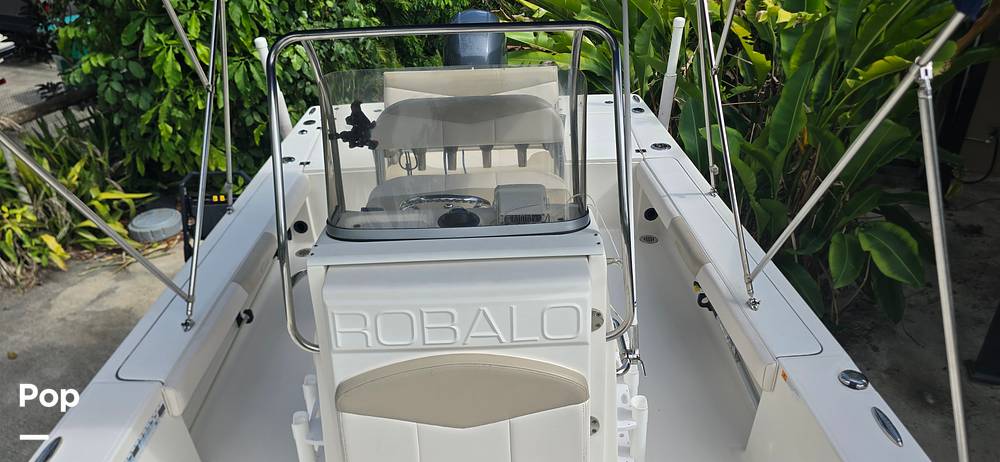 Slide: The Image of Robalo 226 Cayman 2016 - 15577298