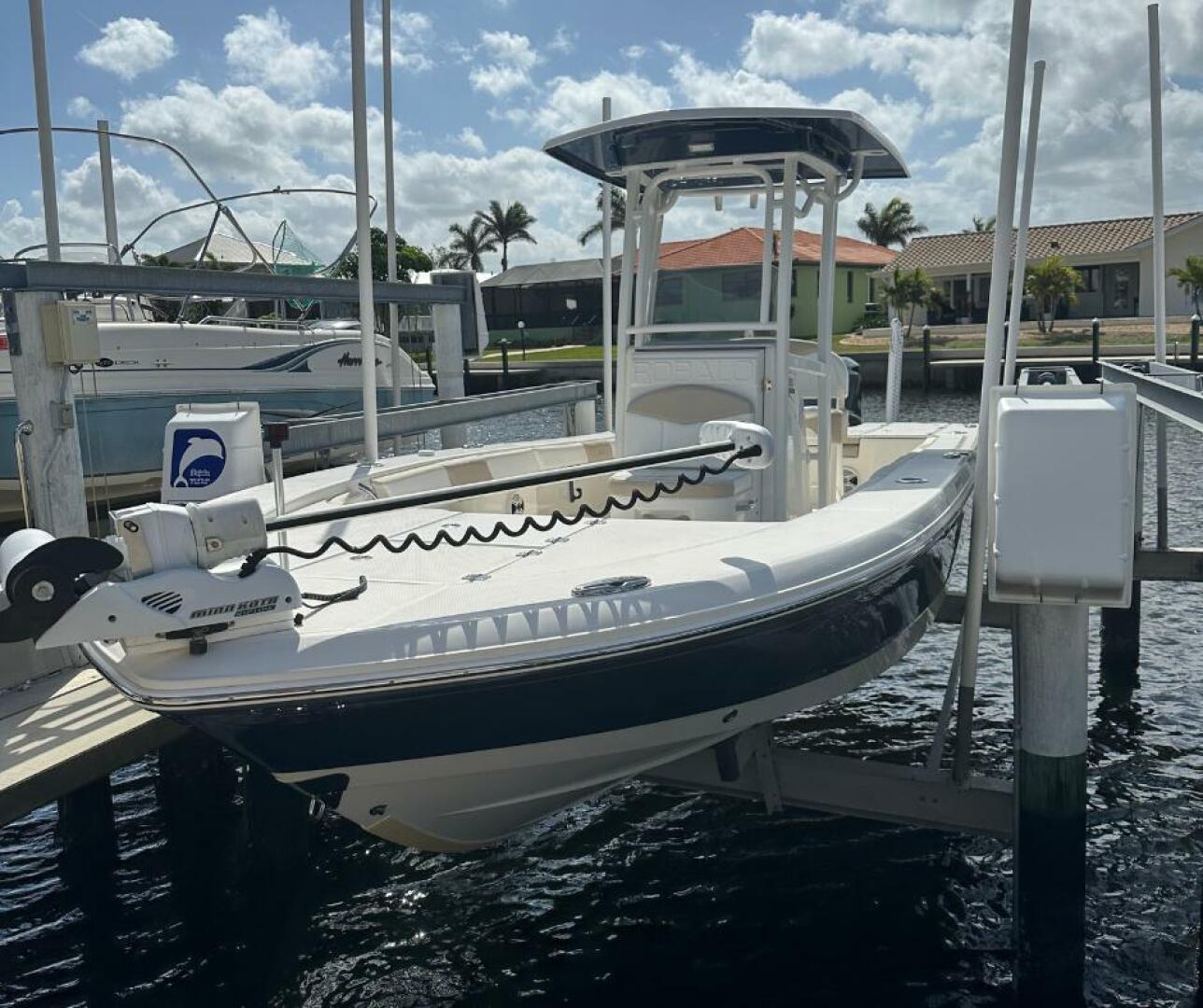 Slide: The Image of Robalo 246 Cayman 2017 - 5094030