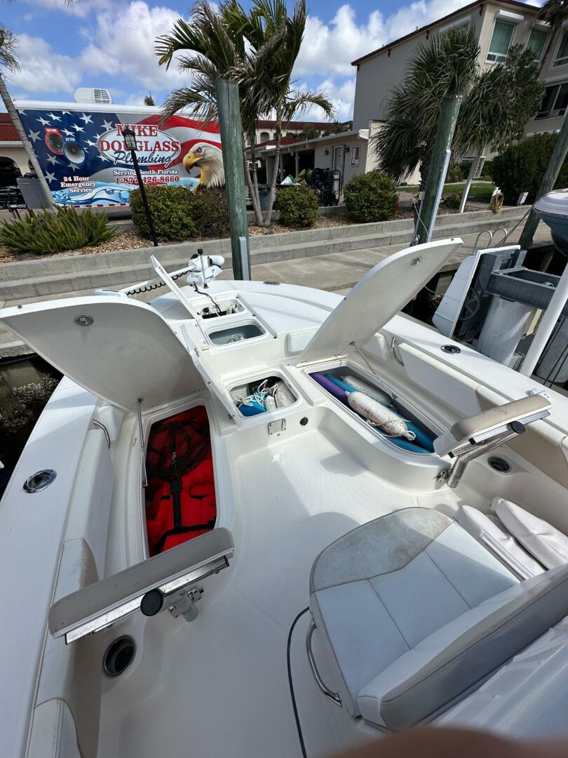 Slide: The Image of Robalo 246 Cayman 2017 - 5094037