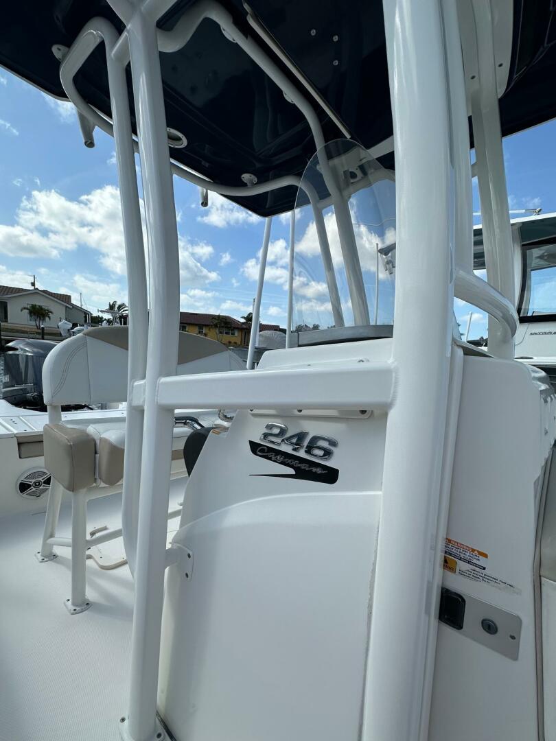 Slide: The Image of Robalo 246 Cayman 2017 - 5094038