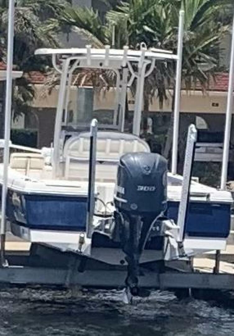 Slide: The Image of Robalo 246 Cayman 2017 - 5315889