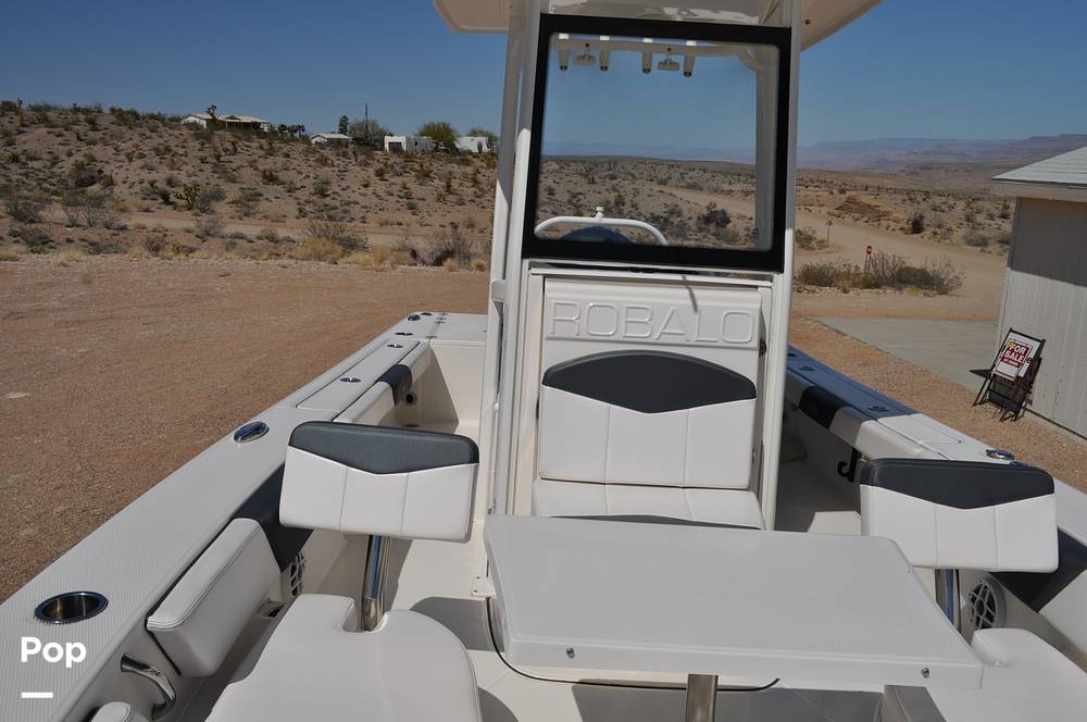Slide: The Image of Robalo 246 Cayman 2021 - 15336618