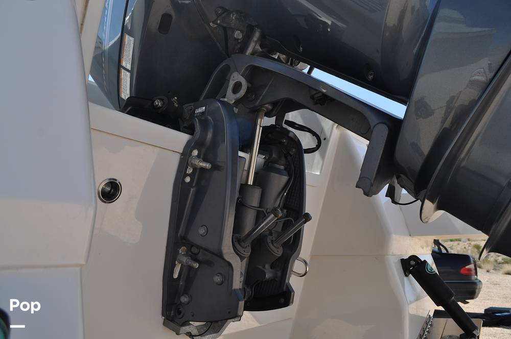 Slide: The Image of Robalo 246 Cayman 2021 - 15336620