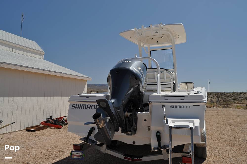 Slide: The Image of Robalo 246 Cayman 2021 - 15336623