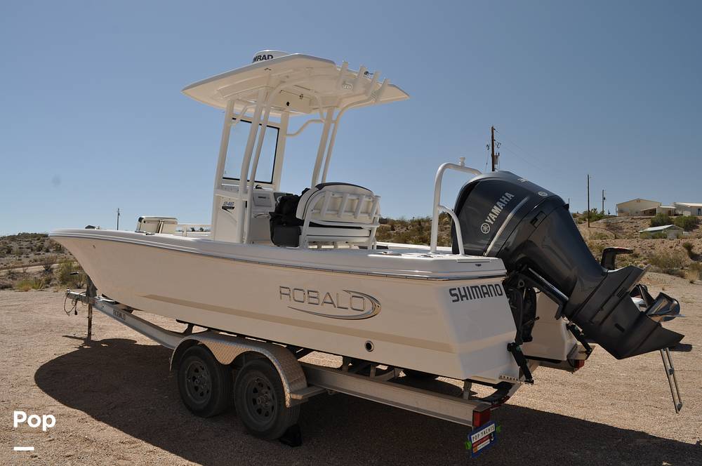 Slide: The Image of Robalo 246 Cayman 2021 - 15336611