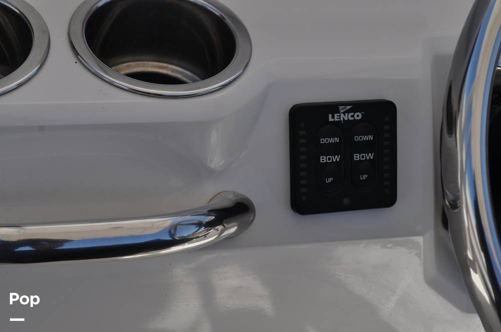 Slide: The Image of Robalo 246 Cayman 2021 - 15336662
