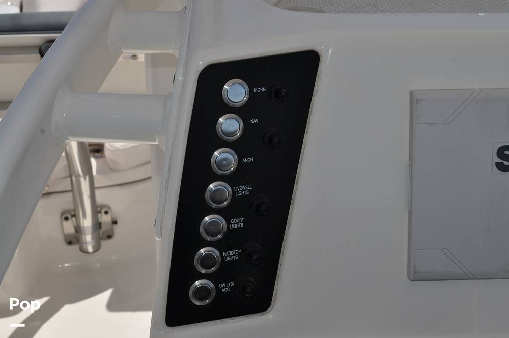 Slide: The Image of Robalo 246 Cayman 2021 - 15336663