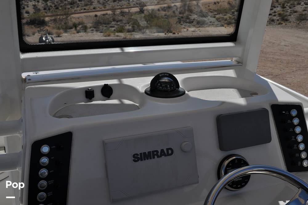 Slide: The Image of Robalo 246 Cayman 2021 - 15336664